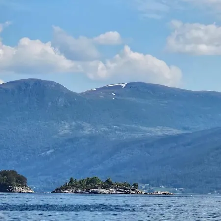 Holiday home Hjortehytte